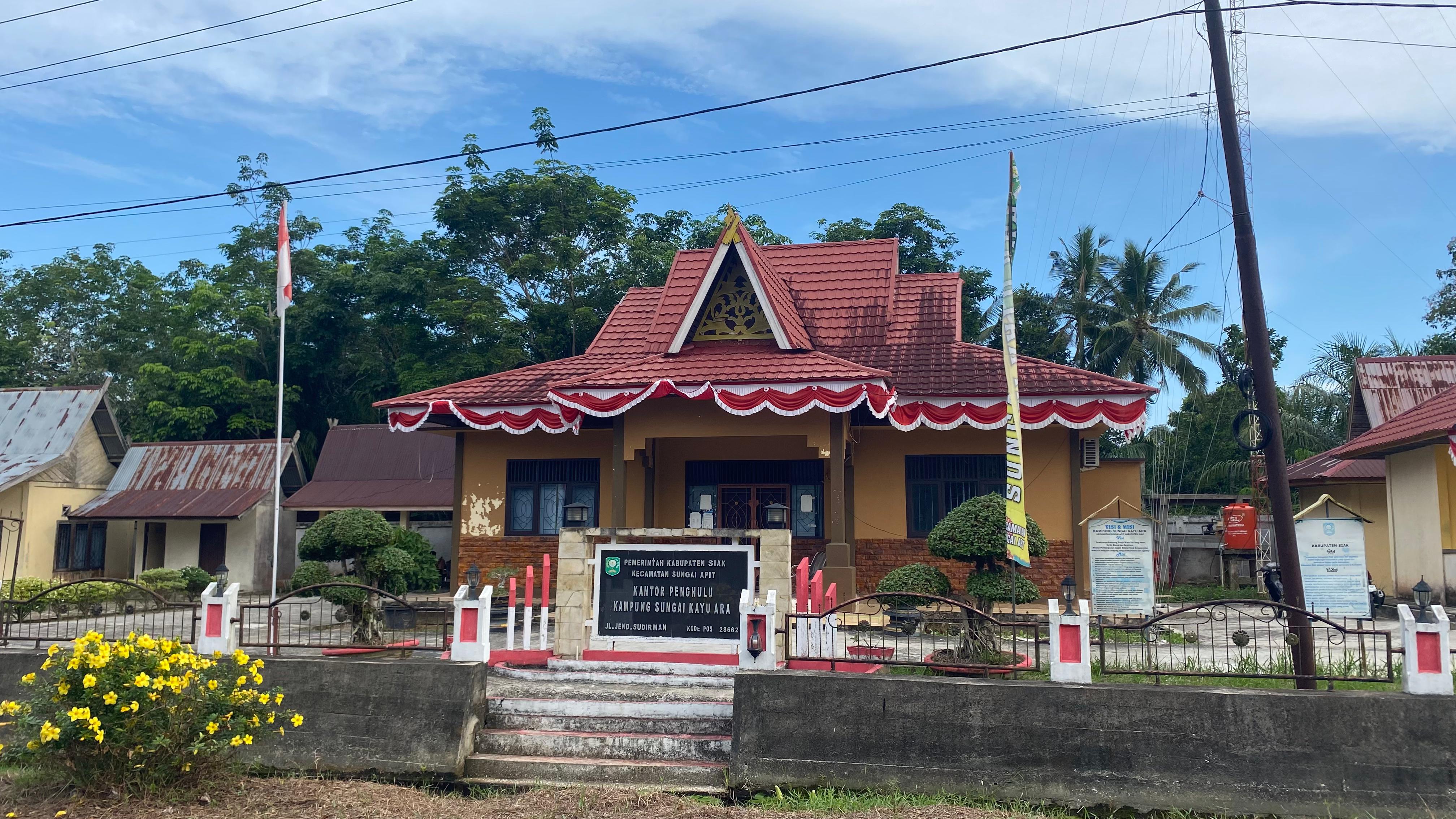 Kantor Penghulu Sungai Kayu Ara