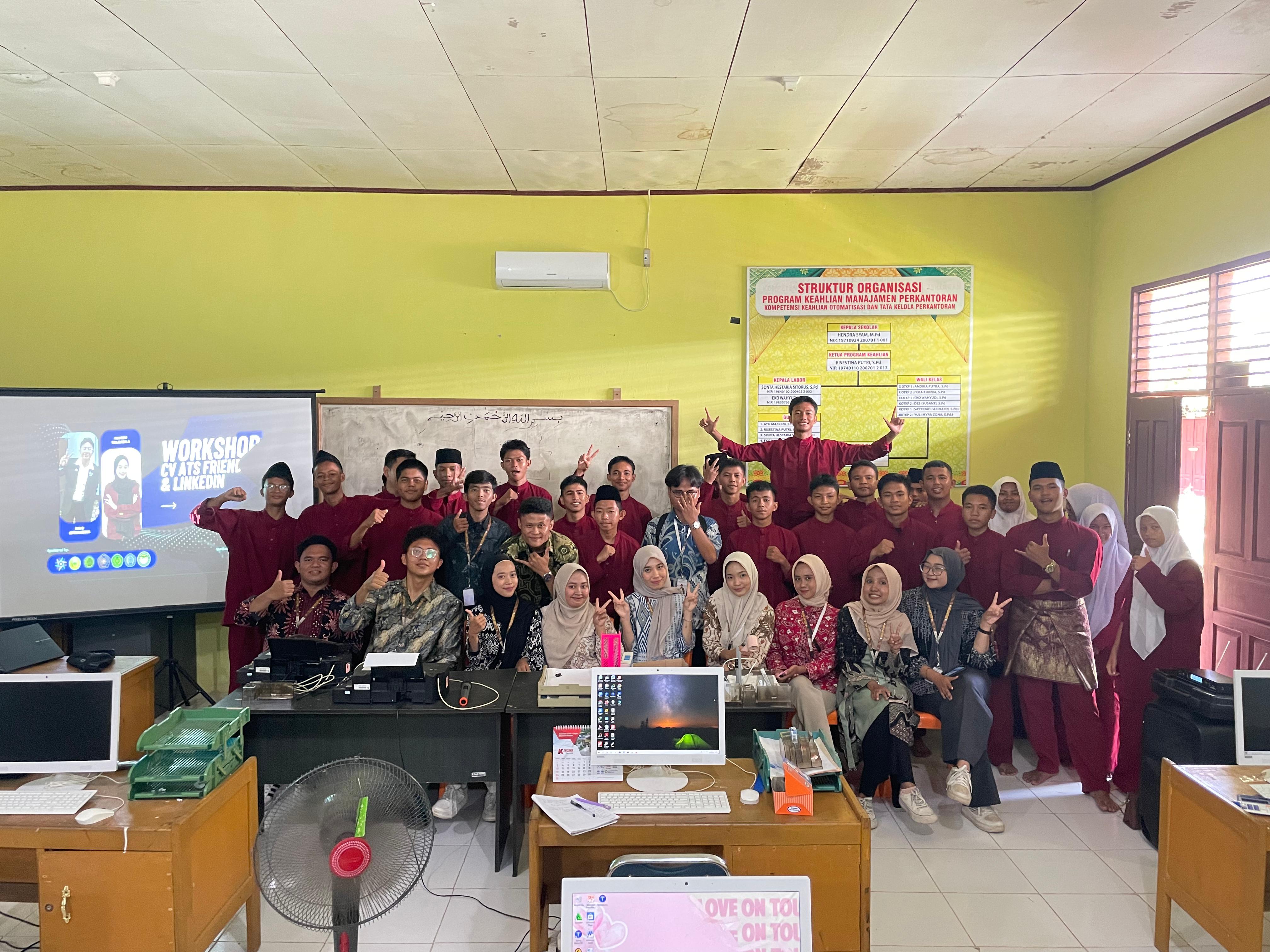 Workshop CV ATS Friendly dan Linkedin: Dari Kelas Ke Dunia