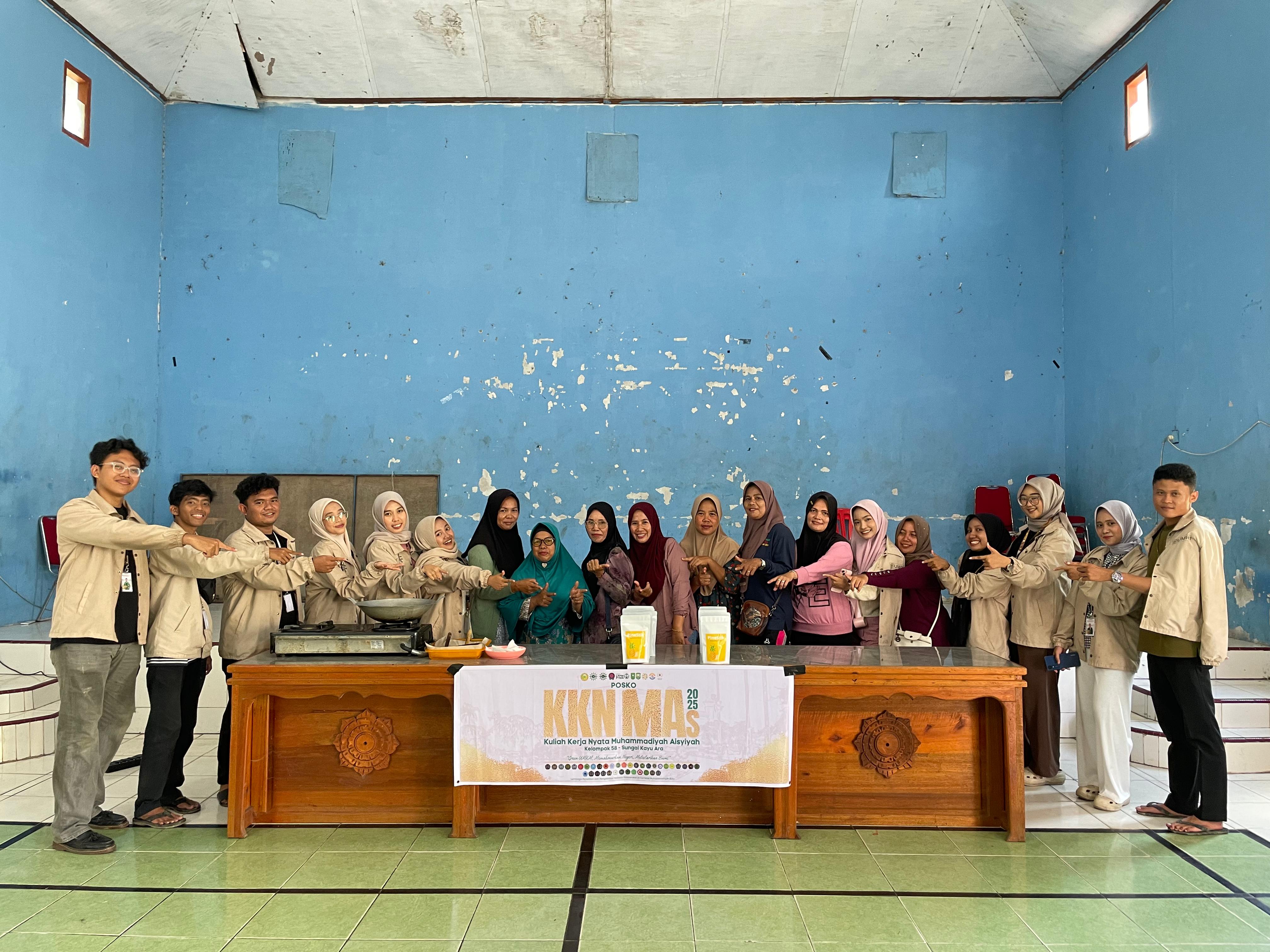 Pengolahan Nanas Mengandung Enzim Bromelin sebagai Potensi Produk Unggulan Desa Sungai Kayu Ara